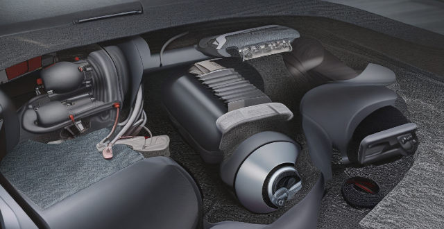 How does the air conditioning system in a car work